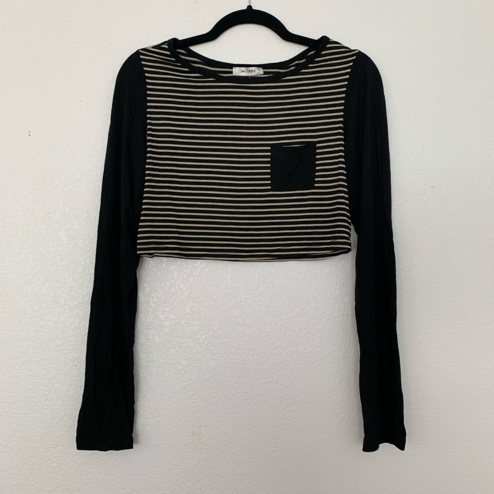 Long sleeve black/white striped crop top